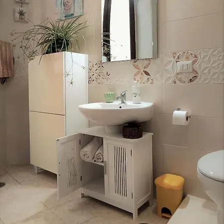 Donna Concetta Arthouse